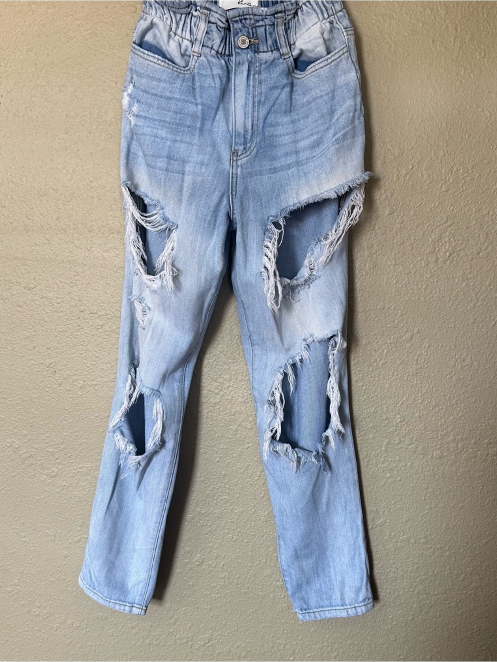 KanCan Light Wash Distressed Boyfriend Jeans